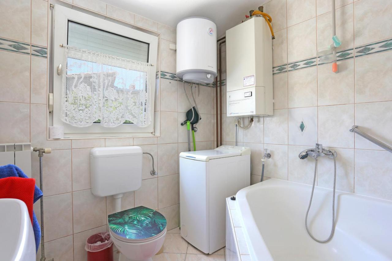 Apartments By The Sea Businci, Ciovo - 9450 Trogir Zewnętrze zdjęcie
